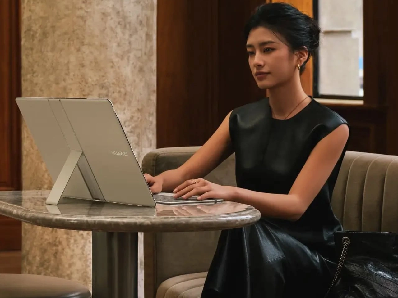 Huawei MateBook Fold Ultimate Design, 32GB/2TB (Shadow Black