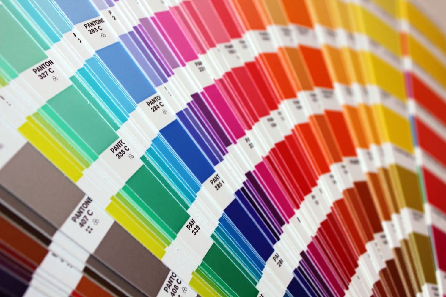 Which Pantone Color Guide should you opt for