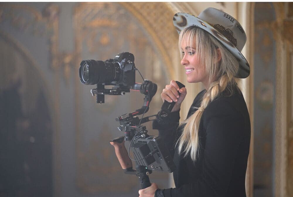 Nikon 8k Recording Camera Nikon Z8 Mirrorless Camera (Body Only