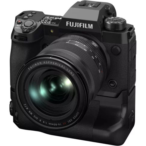 FUJIFILM X-H2 Mirrorless Camera with 16-80mm (3) FUJIFILM X-H2 Mirrorless Camera with 16-80mm (3)