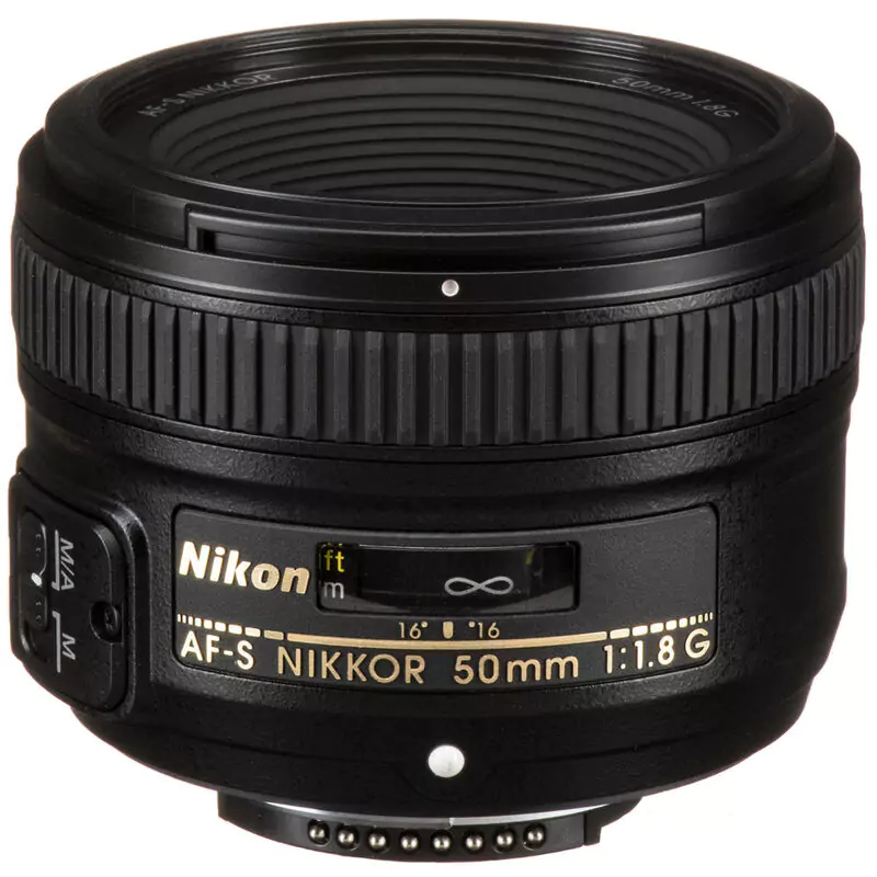 モナカ　 Nikon Ai-S NIKKOR 50mm F1.8 MF Nikon NIKKOR Z 50mm F1.8 S Lens Online Buy Mumbai India