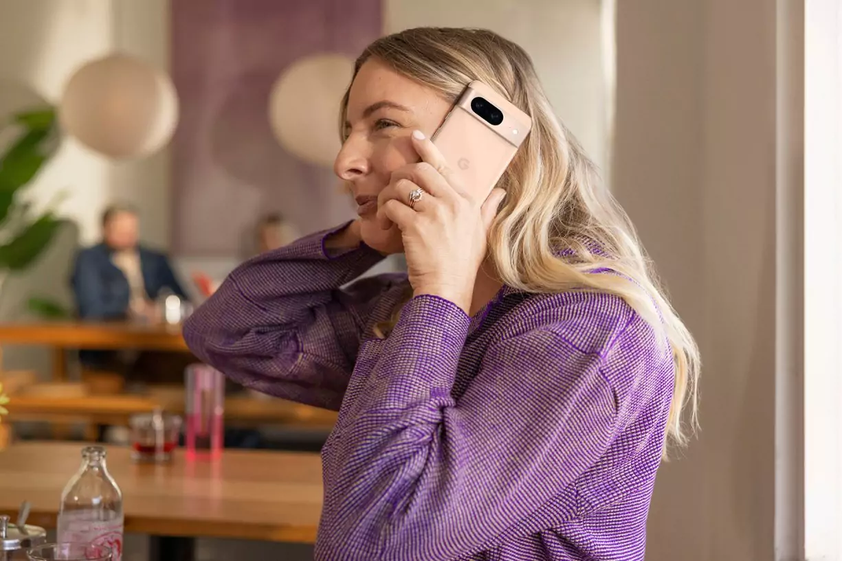 Google Pixel 8 128GB Rose, Imported – Design Info