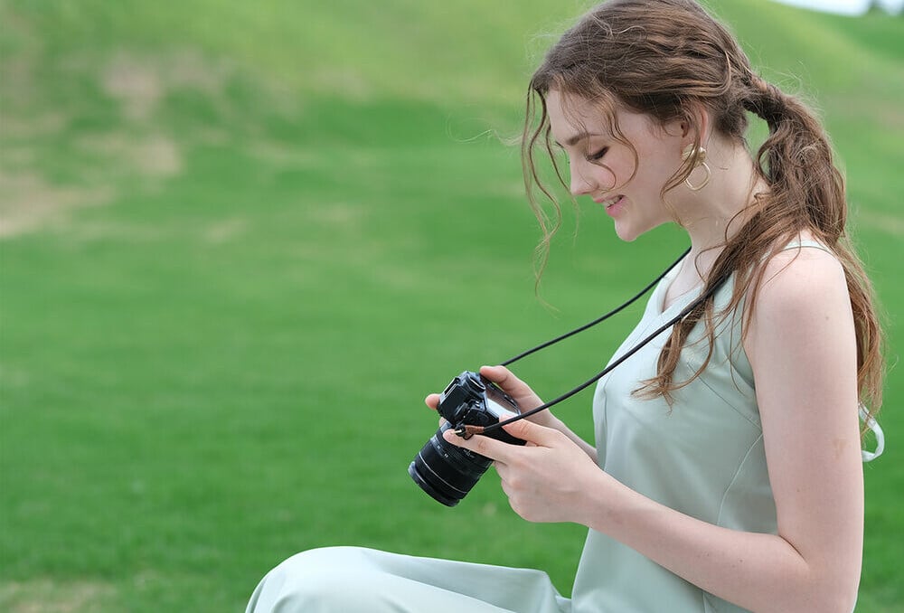 Fujifilm X-S10 Mirrorless Camera(Body Only) – Design Info