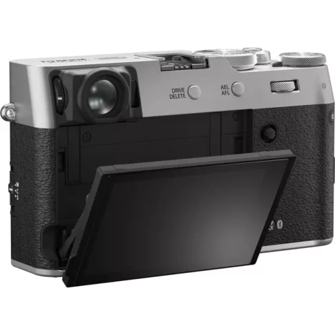 FUJIFILM X100VI Digital Camera (Silver) (5) FUJIFILM X100VI Digital Camera (Silver) (5)