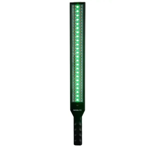 Nanlite MixWand 18II RGBWW Wand Light with Barn Door (5) Nanlite MixWand 18II RGBWW Wand Light with Barn Door (5)