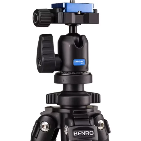 Benro TSL08CN00 Slim Carbon-Fiber Tripod with Ball Head (9) Benro TSL08CN00 Slim Carbon-Fiber Tripod with Ball Head (9)