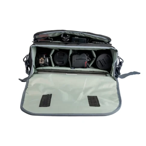 Photron Shoulder Bag Event Messenger 150 (Black) (5) Photron Shoulder Bag Event Messenger 150 (Black) (5)