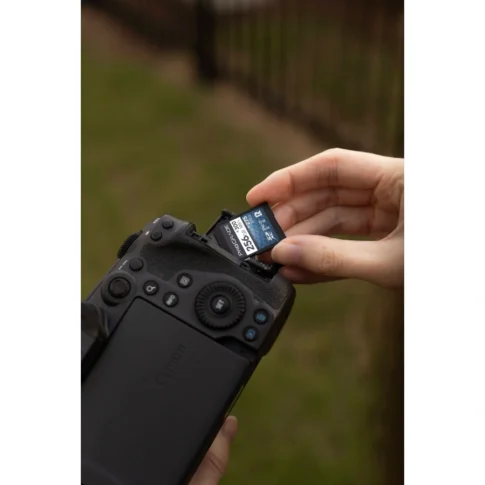 ProGrade Digital 256GB UHS-II SDXC Iridium Memory Card (2) ProGrade Digital 256GB UHS-II SDXC Iridium Memory Card (2)