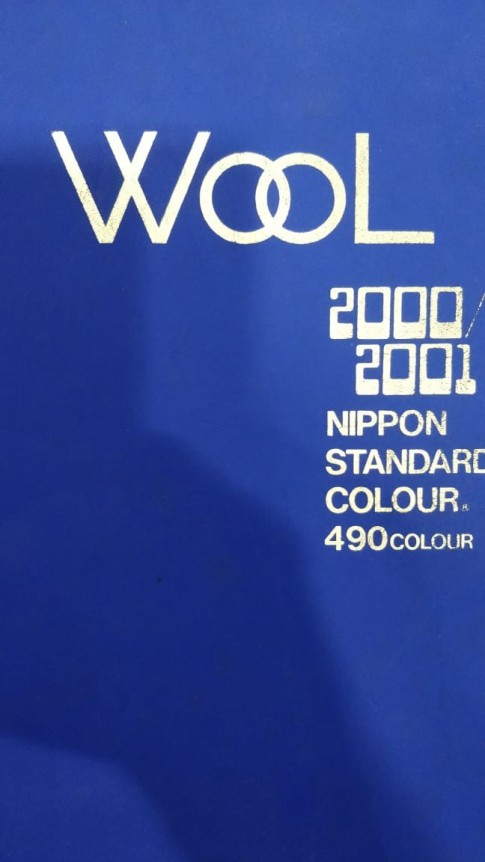 WOOL 2000 NIPPON 490 WOOL COLOUR SHADE BOOK with actual Wool Fabric Swatches from Japan